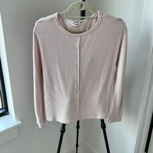 Michael Stars ribbed pink sweater top. Super soft material, lightweight sweater!